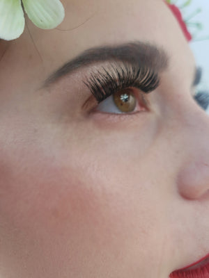 Sarah Magnetic Eyelash Extensions